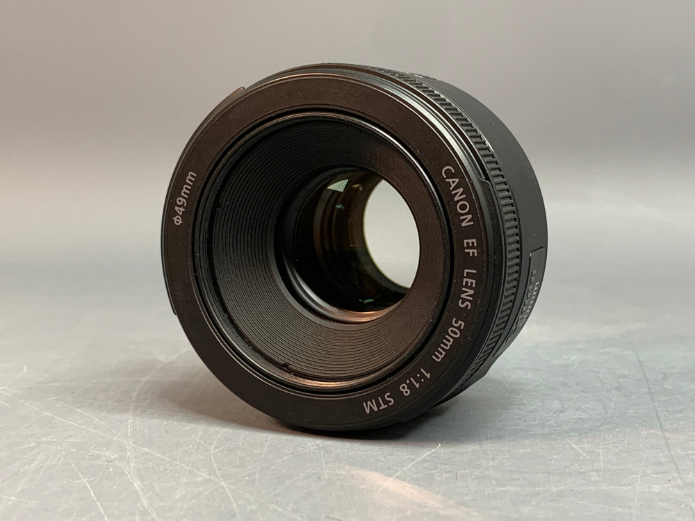 Canon EF 50mm f/1.8 STM