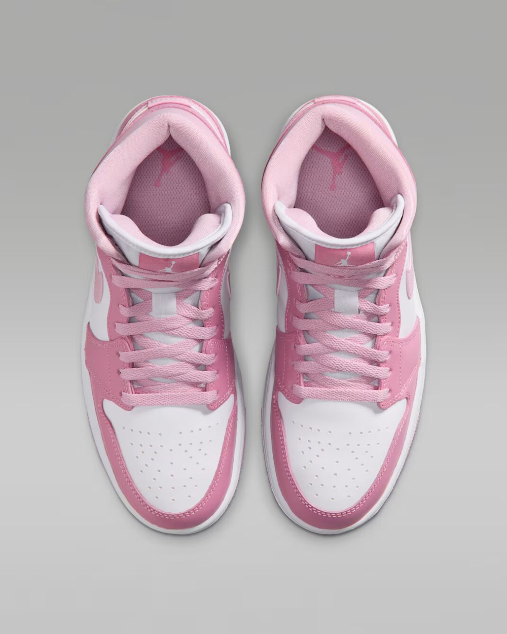 Air Jordan 1 Mid Женская обувь - NIKE