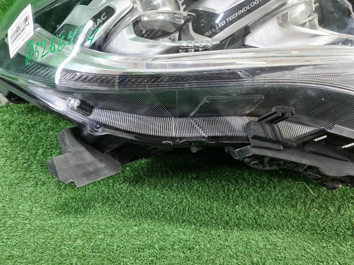 Битая Фара правая GAC GN8 (2019-2023) LED