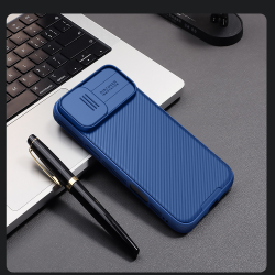 Усиленный чехол синего цвета с сдвижной шторкой для камеры от Nillkin для iPhone 16, серия CamShield Pro Case
