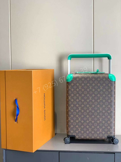 Чемодан Louis Vuitton