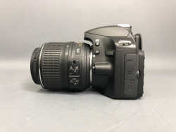 Nikon D3200 kit 18-55mm 3.5-5.6G VR 4.200 кадров