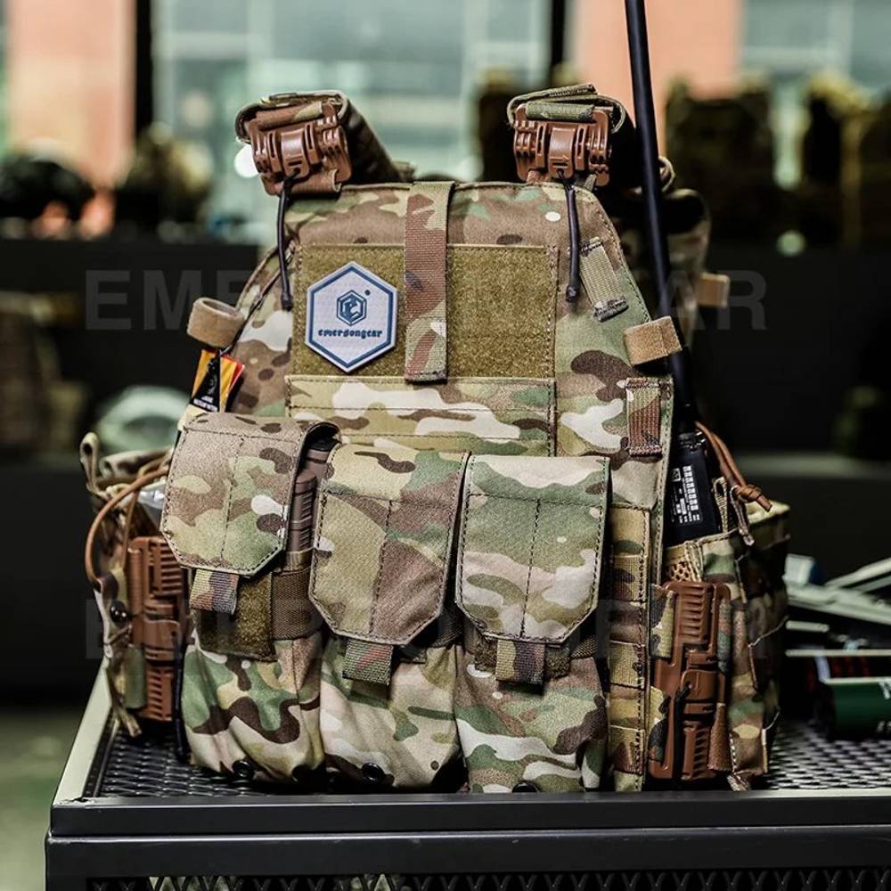 Тактический жилет с быстрым сбросом EmersonGear Quick Release 094K style Plate Carrier