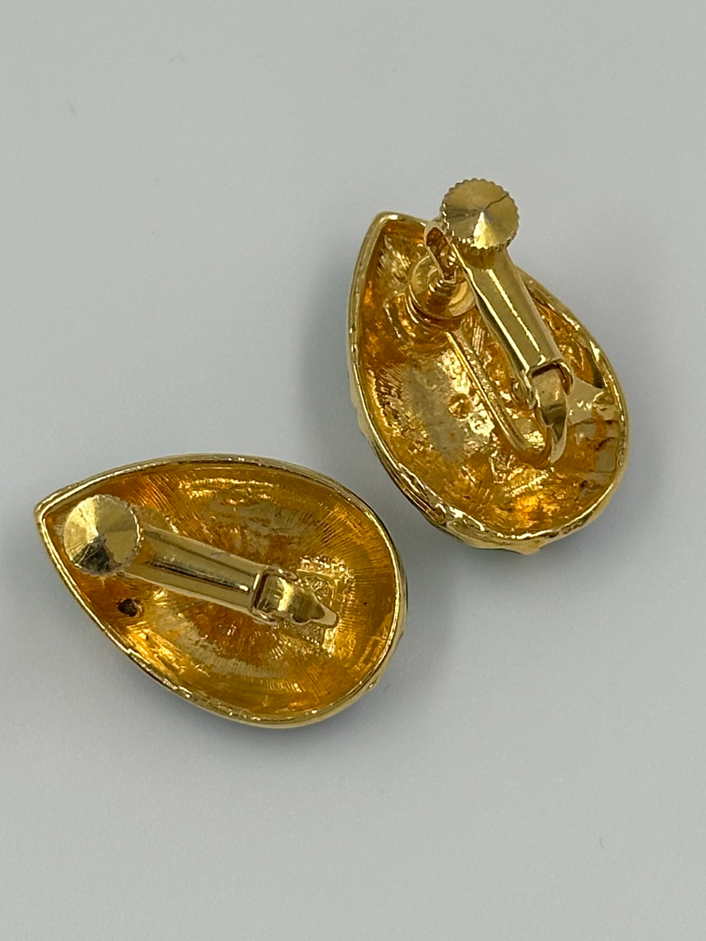 Клипсы с синей и зелёной эмалью
