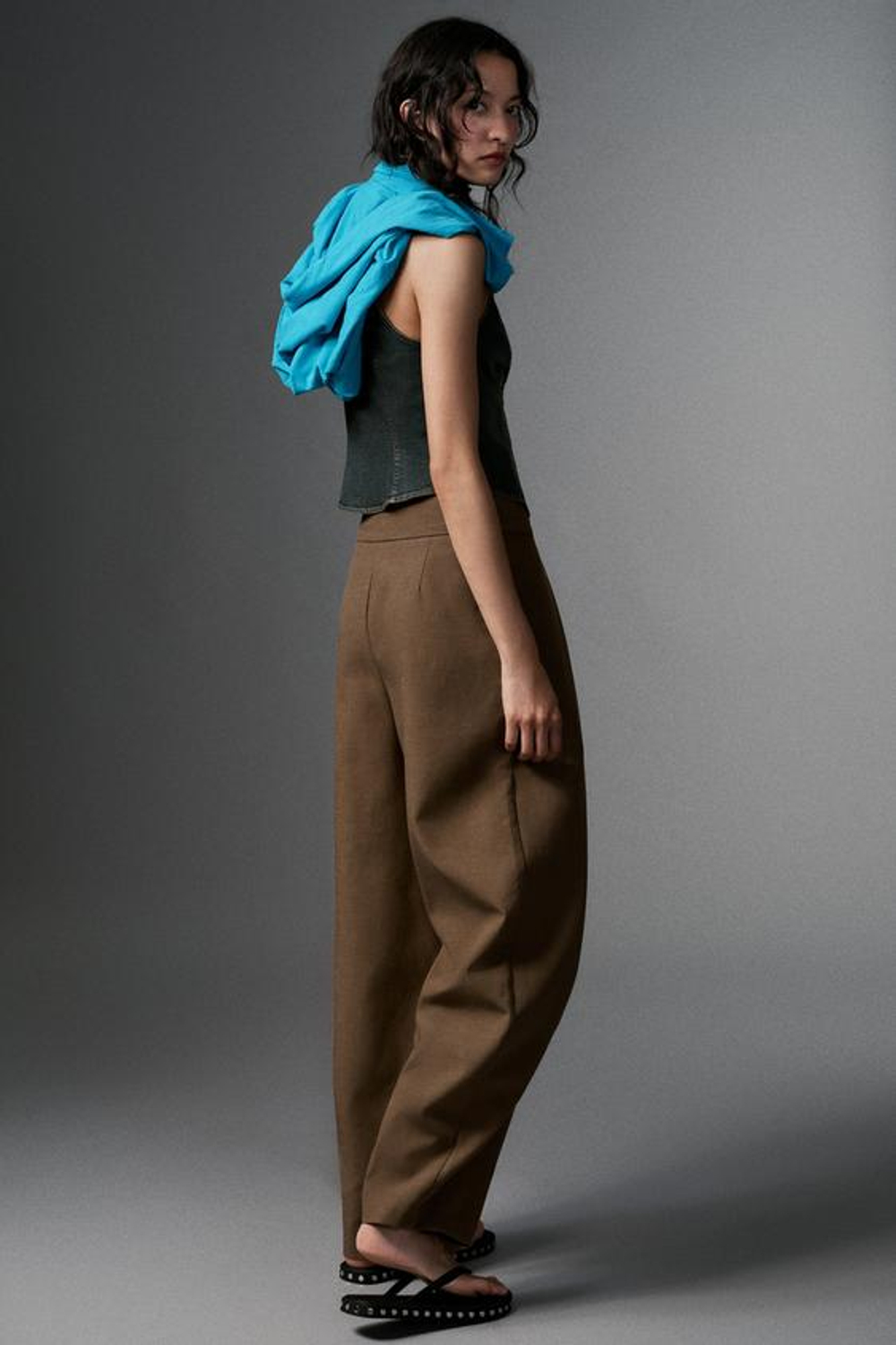 ZARA БРЮКИ BALLOON С ЗАЩИПАМИ, КОРИЧНЕВЫЙ МЕЛАНЖ