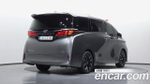 Toyota Alphard 2.5 HEV Executive AWD — 2025