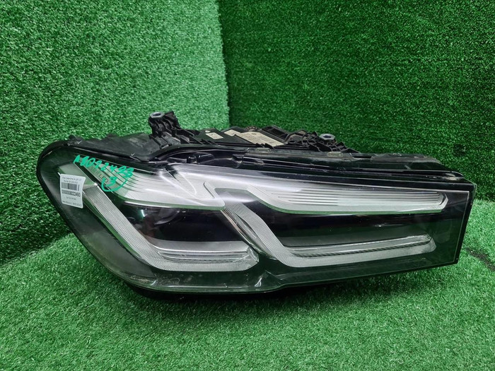 Фара правая BMW 5er G30 (2020-2023) LED