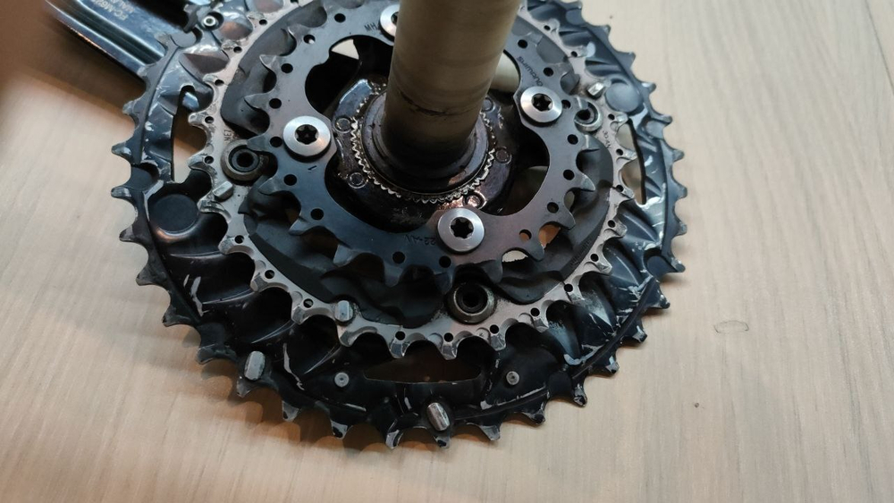 Шатуны для велосипеда Shimano FC-M622