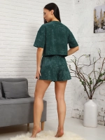 Костюм летний с футболкой и шортами варёнка