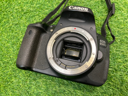 Canon EOS 650D Kit EF-S 18-55mm 36.500 кадров