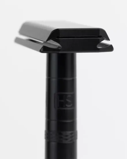 Т-образная бритва (станок) Henson Shaving AL13 v2.0, черная, Mild