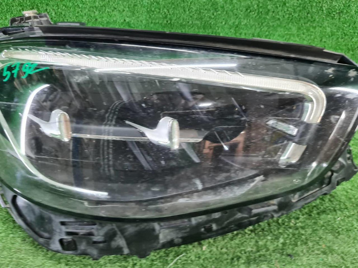 Битая Фара правая Mercedes E W213 (2020-2023) LED