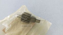 23421-KWN-900. COUNTERSHAFT (13T). HONDA