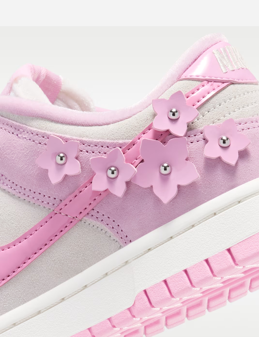 Nike Dunk Low SE "Florette"