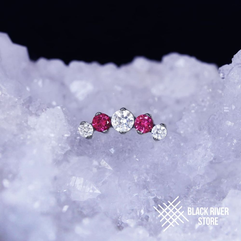 Prium IS Medium Red Corundum &amp; Crystal