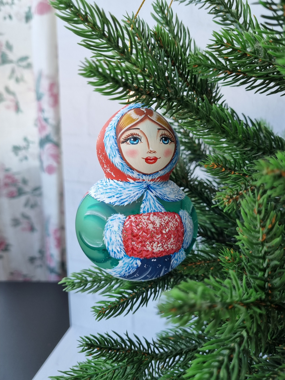 Матрешка стеклянная Любушка