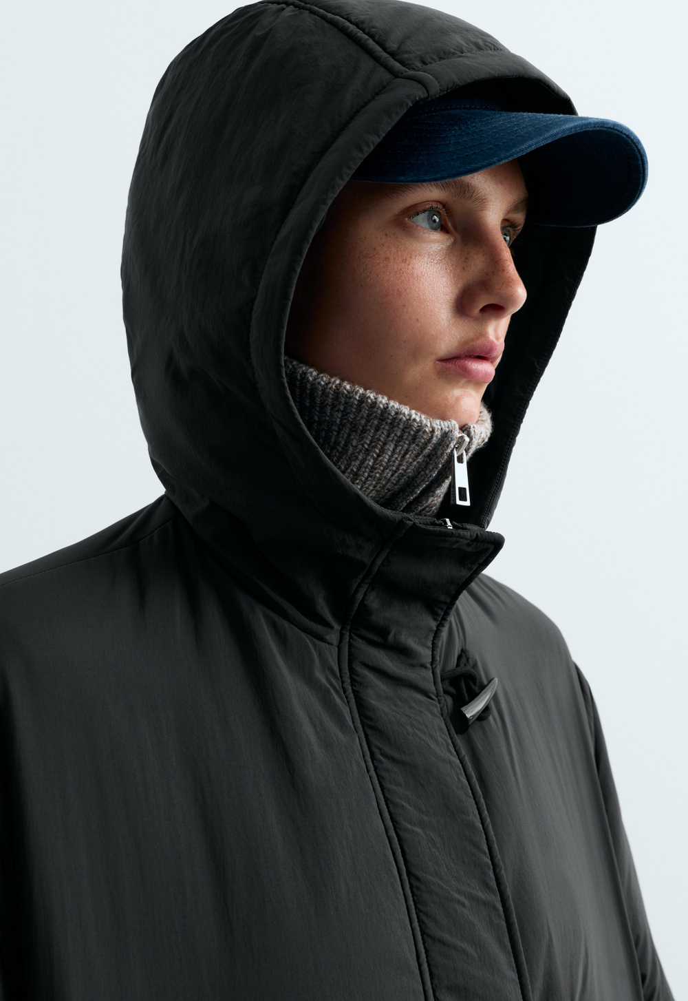 Oysho Стеганая куртка FELLEX® Aerogel с альмарами, антрацитовый