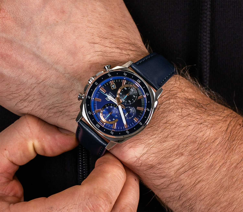 Японские наручные часы Casio Edifice EFV-600L-2A