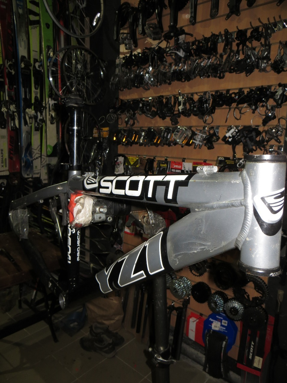 Рама велосипеда Scott Voltage YZ1 2004