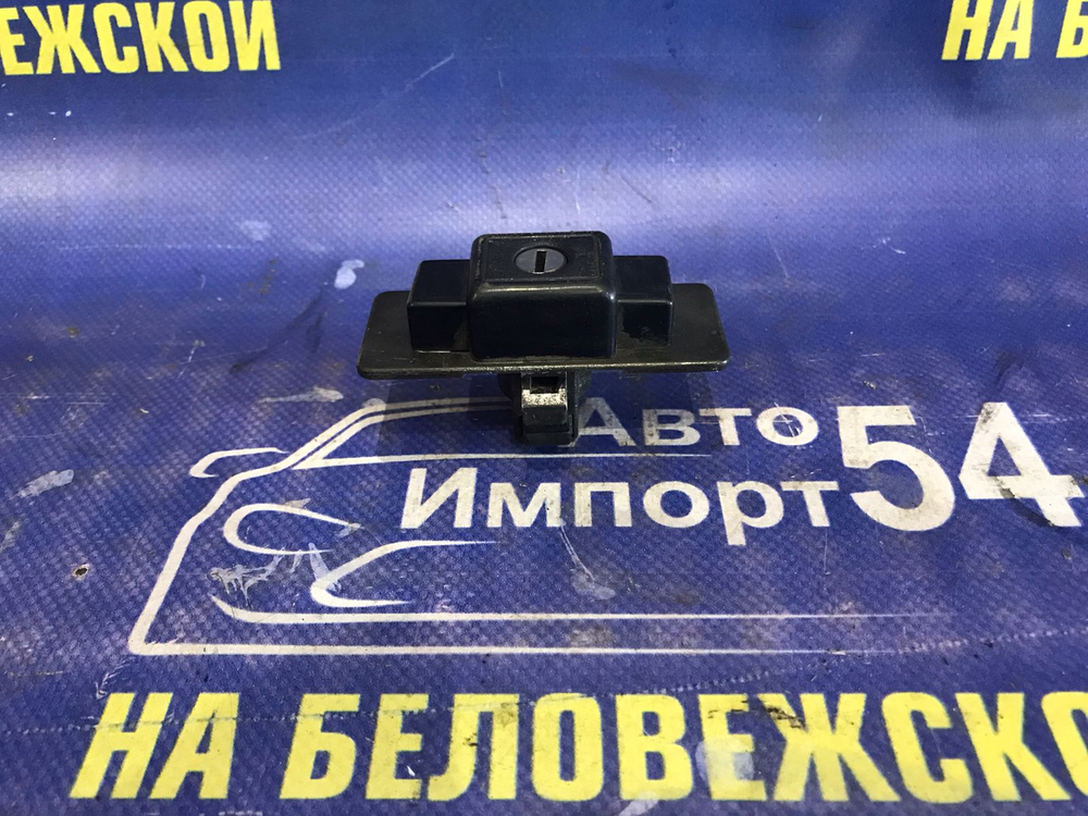 Бардачок пассажирский MITSUBISHI PAJERO 1990