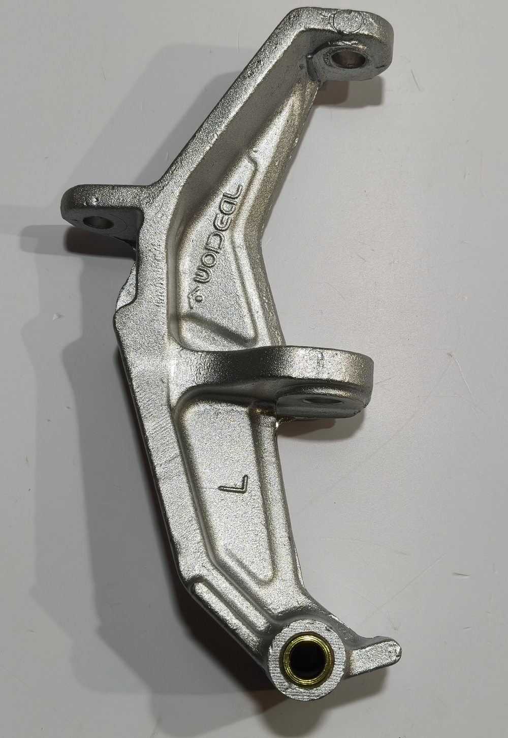 Кулак поворотный левый Снегоход Sharmax SN-380 Ultra