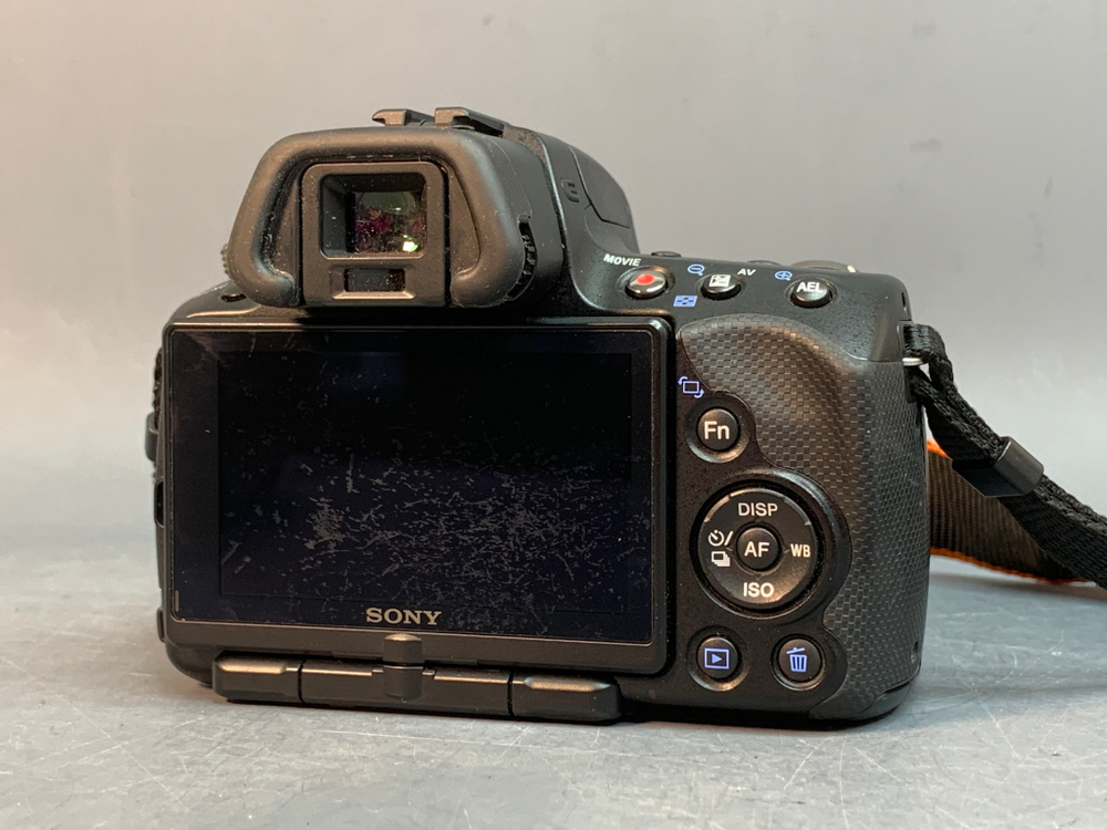 Sony A58 Kit DT 18-55mm SAM 3.5-5.6 18.000 кадров
