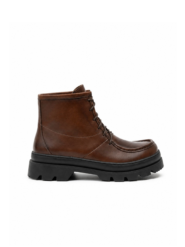 MOCTOE Boots Brown