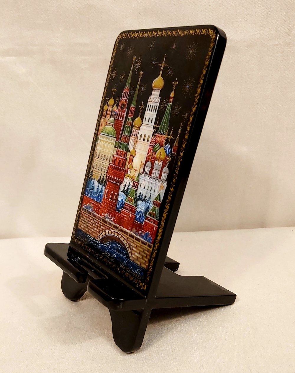 Сувенирная подставка для телефона с росписью Палех "Москва"