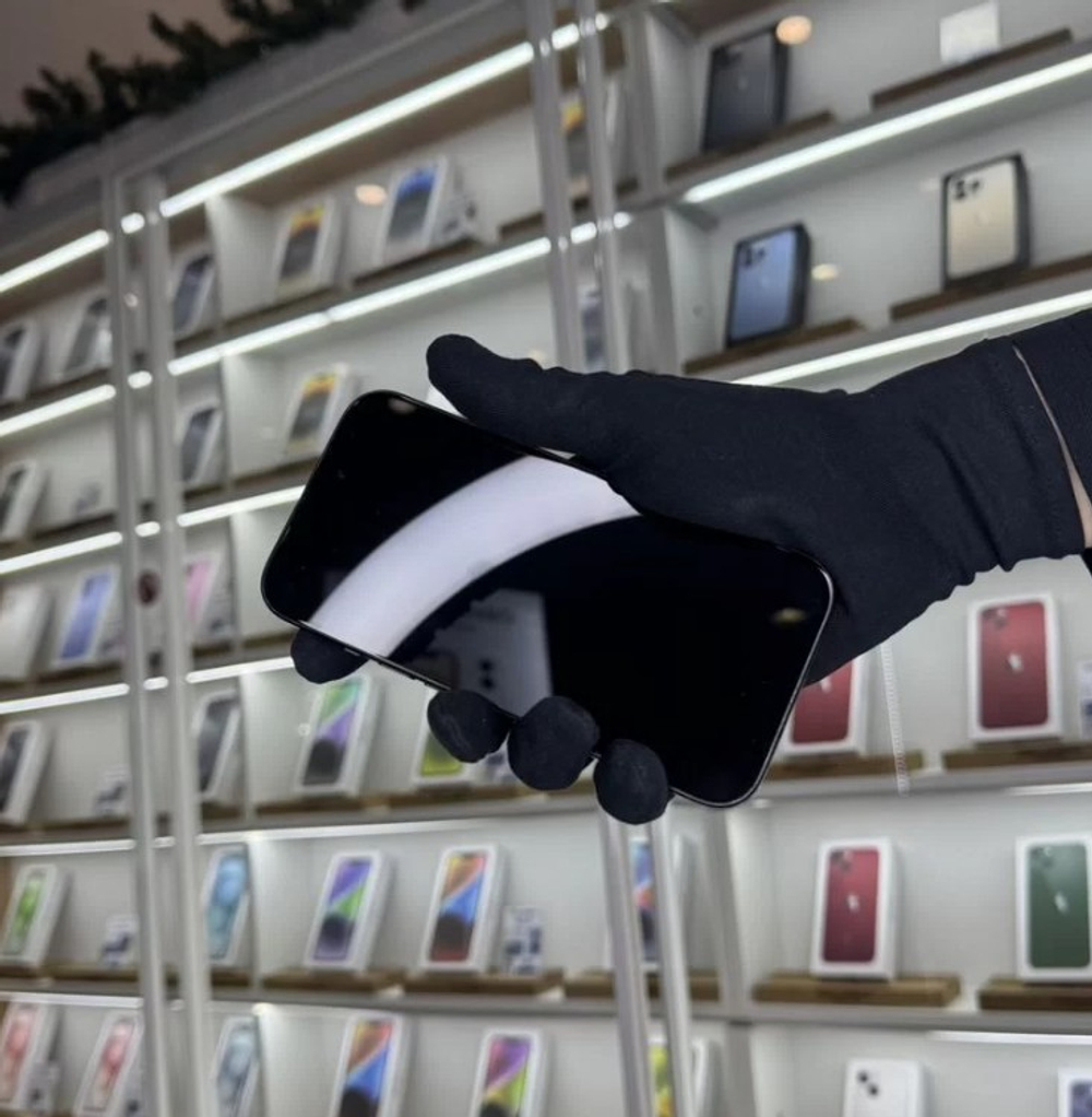 iPhone 15, 128 ГБ б/у