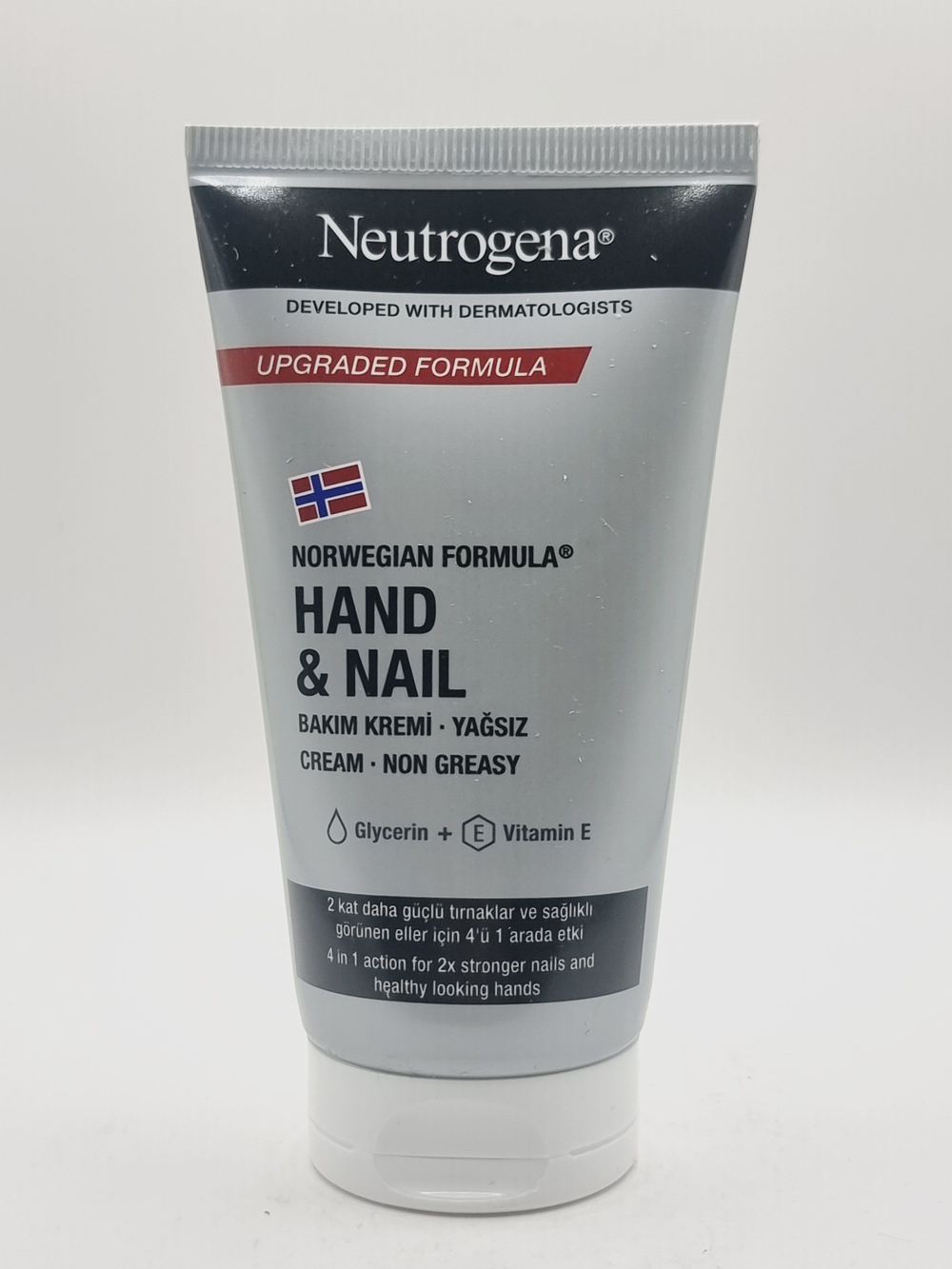 Neutrogena увлажняющий крем для рук и ногтей с пантенолом 75 мл (Франция)