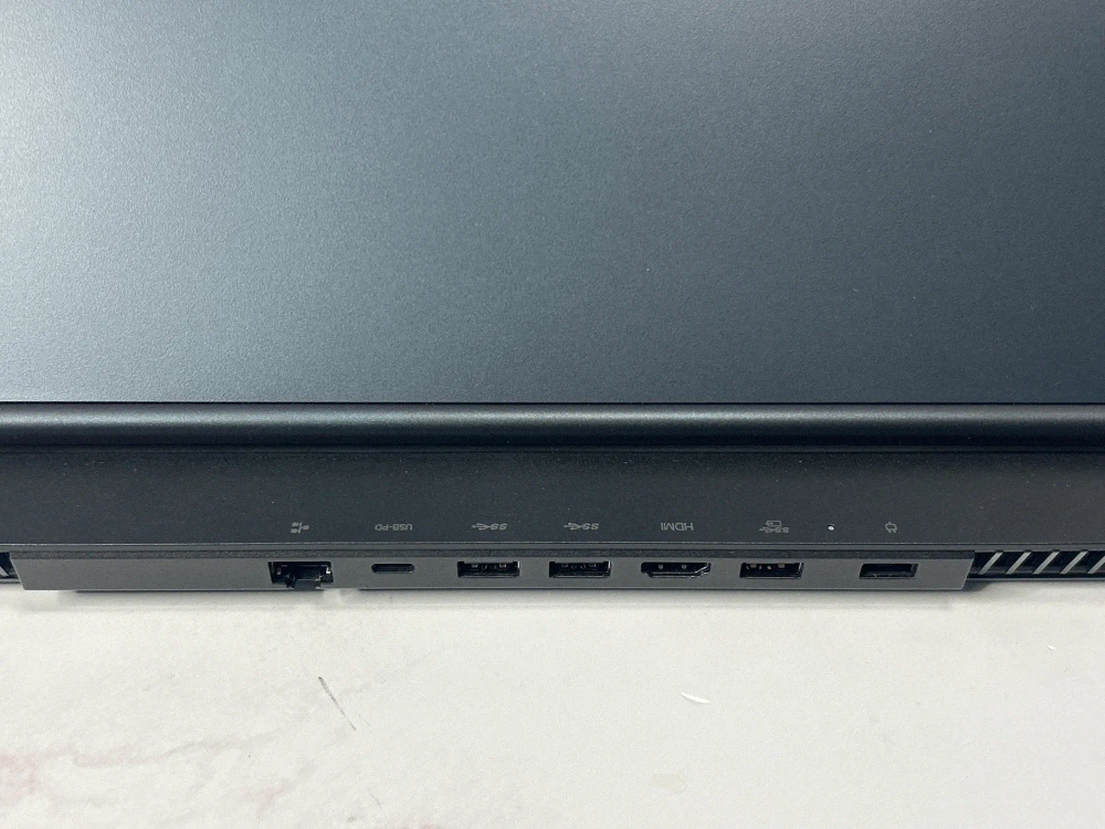 Ноутбук Lenovo Legion 5 17ACH6H (82JY0007RK) 17.3"/AMD Ryzen 7 5800H/RAM 16GB/SSD 512GB/nVidia GeForce RTX 3060 6GB/IPS 144Hz/1920*1080/DOS/Подсветка кл-ры: LED/черный. Состояние: C1