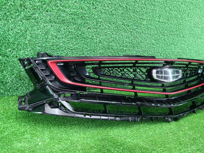 Решетка радиатора Geely Coolray (2019-2024)