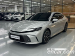 Toyota Camry 2.5 XLE Premium Hybrid — 2026