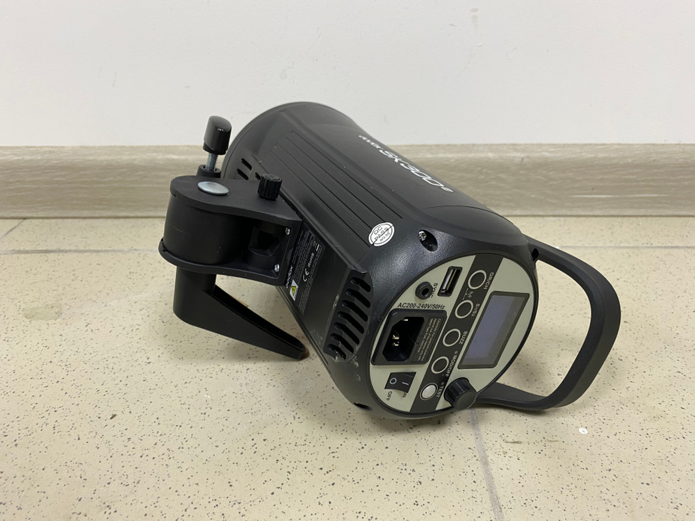 Godox SK300II Не рабочий