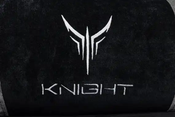 Кресло игровое Knight Flame черный/серый с подголов. крестов. пластик