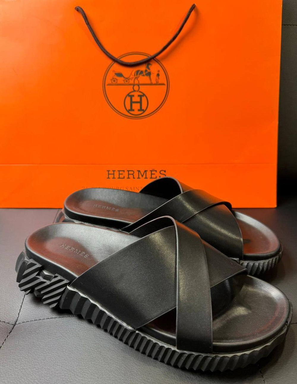 Шлепанцы Hermes