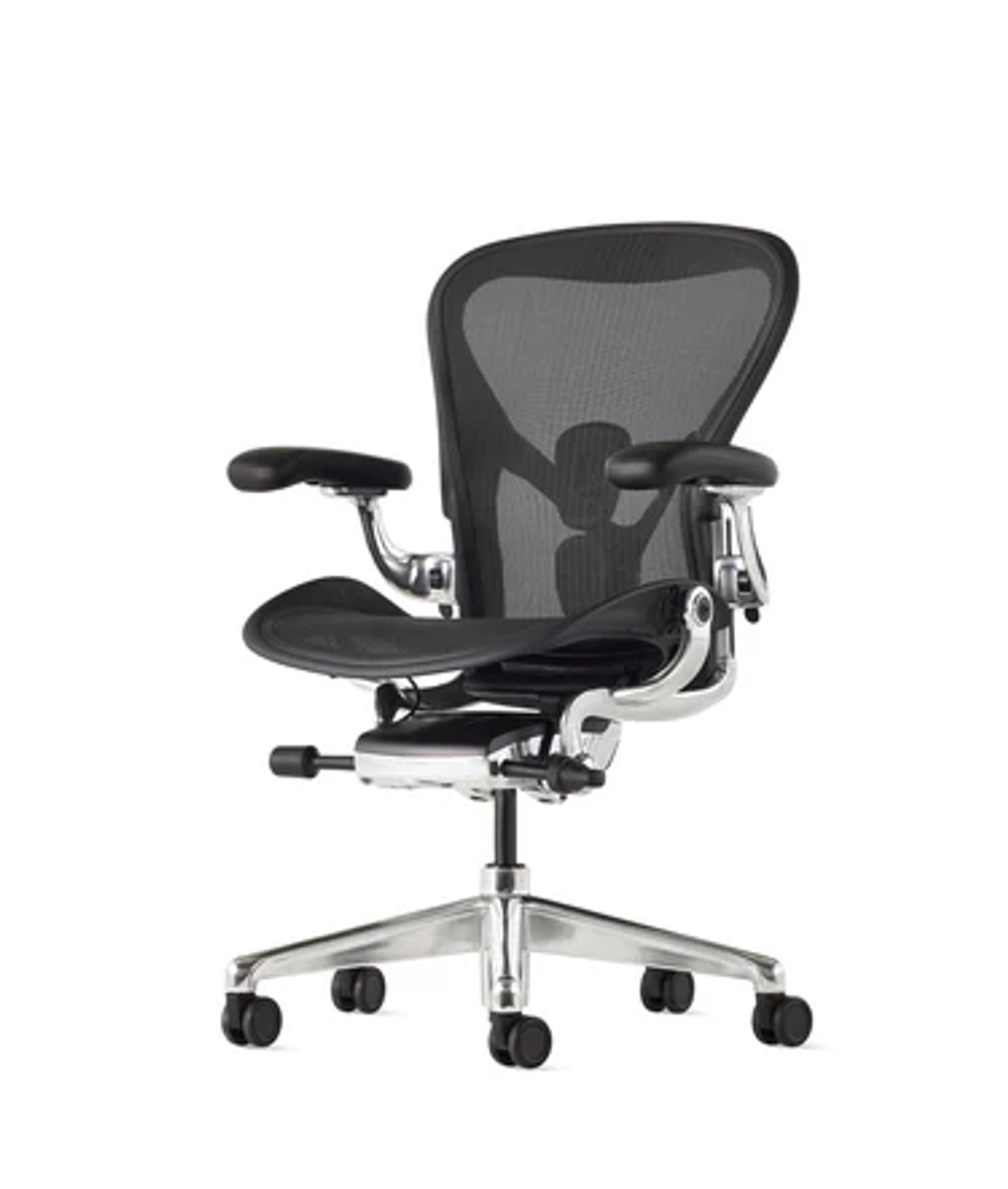 Кресло Herman Miller Aeron Black Onyx Polished Aluminium, размер B