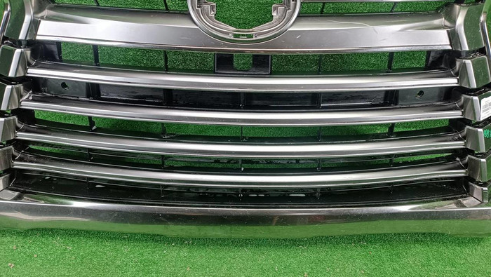 Решетка радиатора Lexus LX 3 (2015-2023)