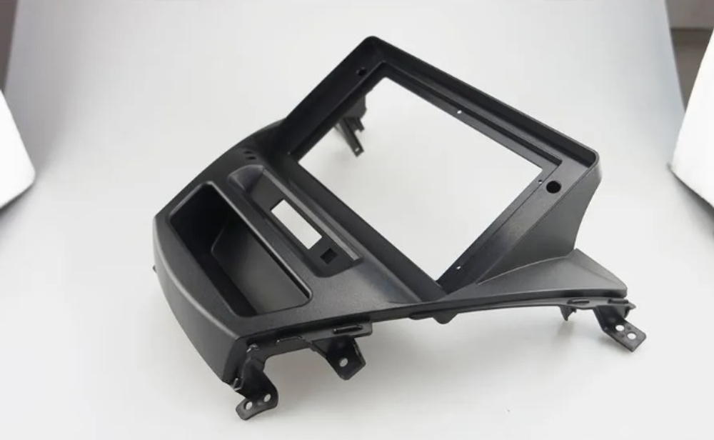 Переходная рамка магнитолы HYUNDAI ELANTRA, AVANTE 2010-2013 10,2 дюймов