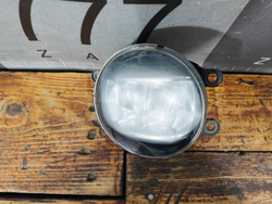 ПТФ передняя правая LED Toyota LC Prado 150, Camry XV70, Land Cruiser 200 Б/У Оригинал 8121048051