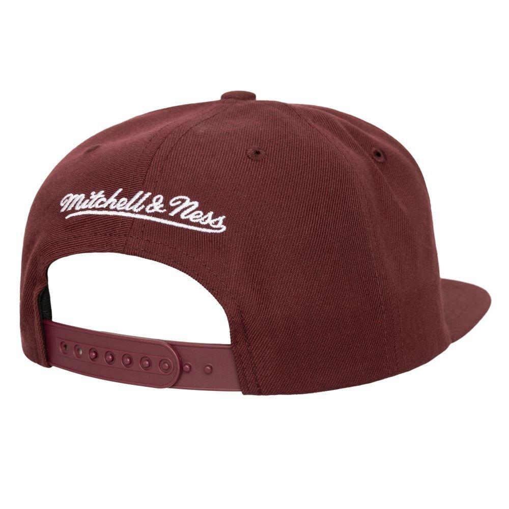 Баскетбольная кепка Mitchell&Ness NBA Fashion Basic Boston Celtics