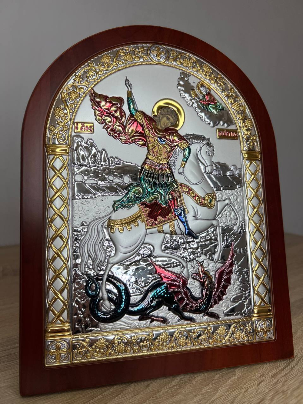 Георгий Победоносец, икона арочная, красное дерево, эмаль  60х75