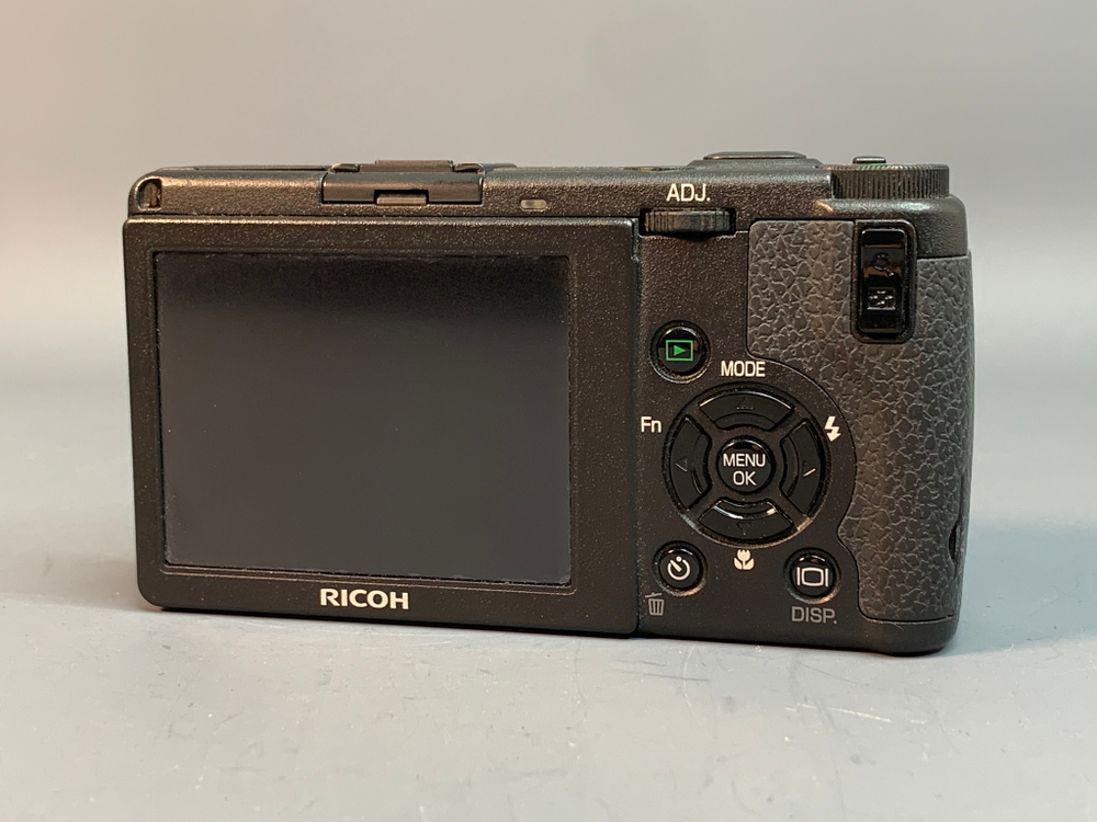 Ricoh GR Digital II
