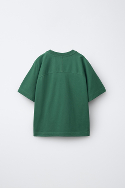ZARA КОМПЛЕКТ ИЗ ФУТБОЛКИ И ШОРТОВ, МЯГКИЙ ЗЕЛЕНЫЙ