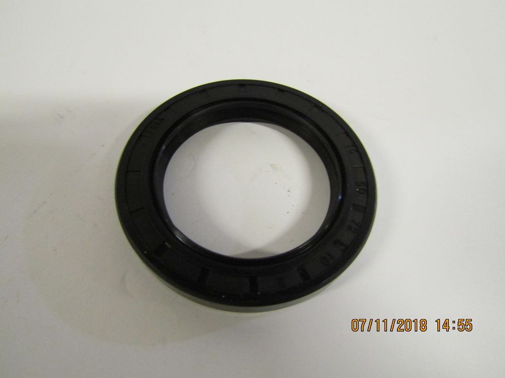 Сальник (50х72х10) ведущего вала вибратора TSS-СР-350/420/Oil seal SB-5