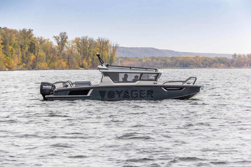 Катер Volzhanka VOYAGER 850 CABIN