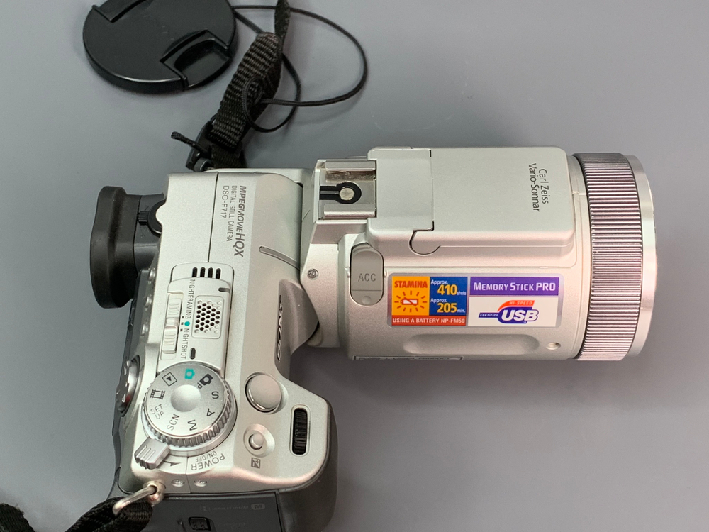 Sony Cyber-shot DSC-F717 Без зу, подходит от FM50