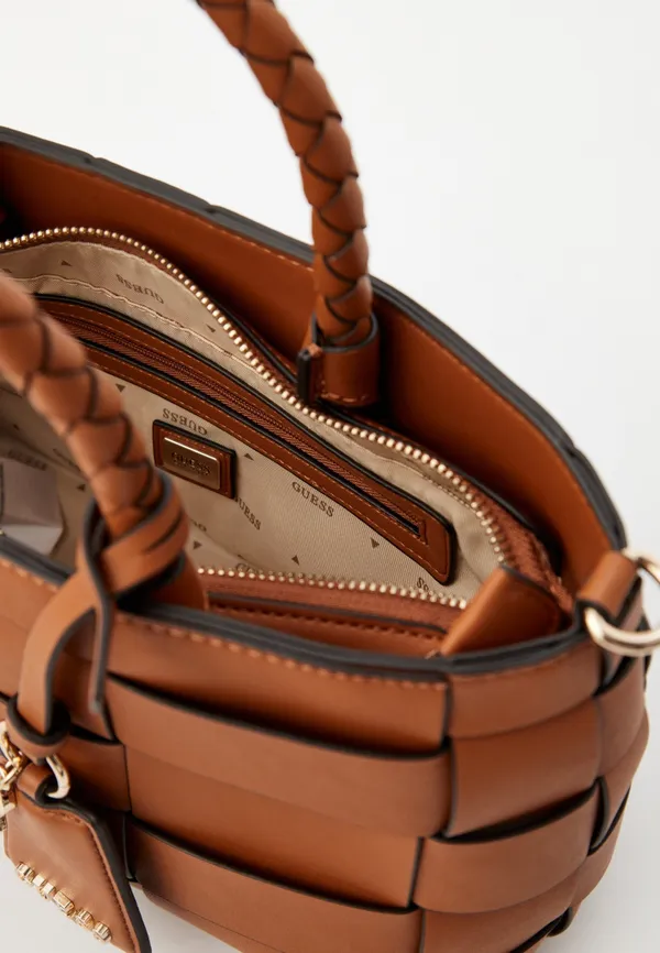 Сумка  женская  GUESS