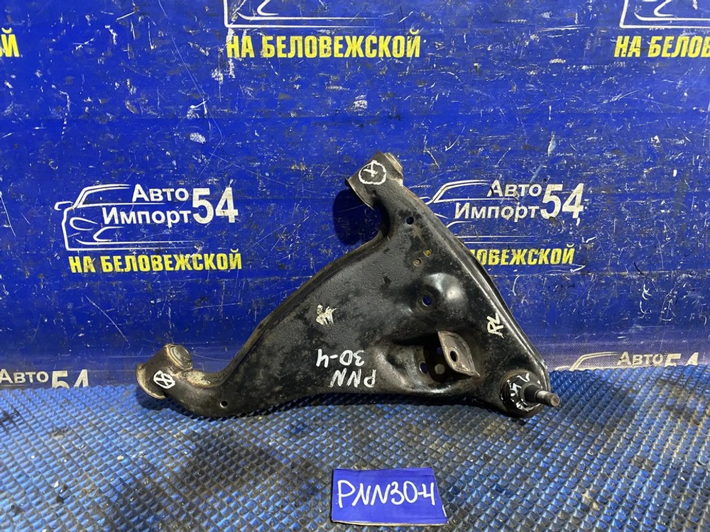 Рычаг задний левый NISSAN R'NESSA 1998