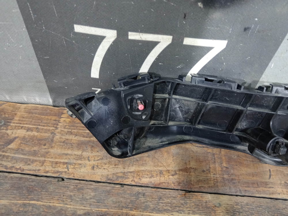 Кронштейн переднего бампера левый Toyota RAV4 IV (XA40) 12-15 Б/У Оригинал 5253642050